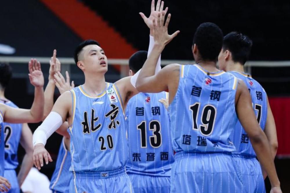 只是，他也知道，都这种情况了，自己要是还要点儿脸，就实在不好开这个口，于是便犹豫再三，还是没说什么。